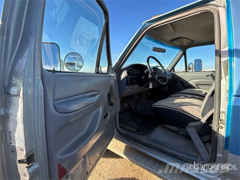 Ford F-450 Kipper