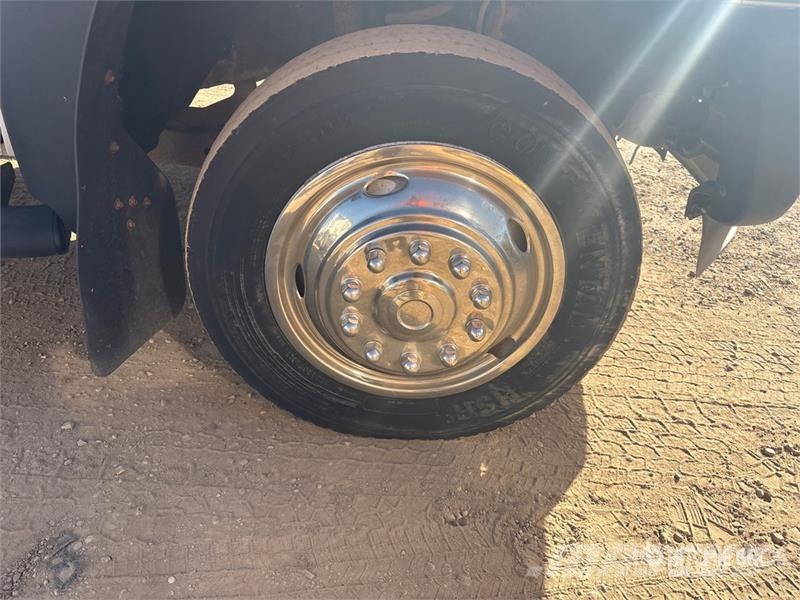Ford F-450 Flakbilar