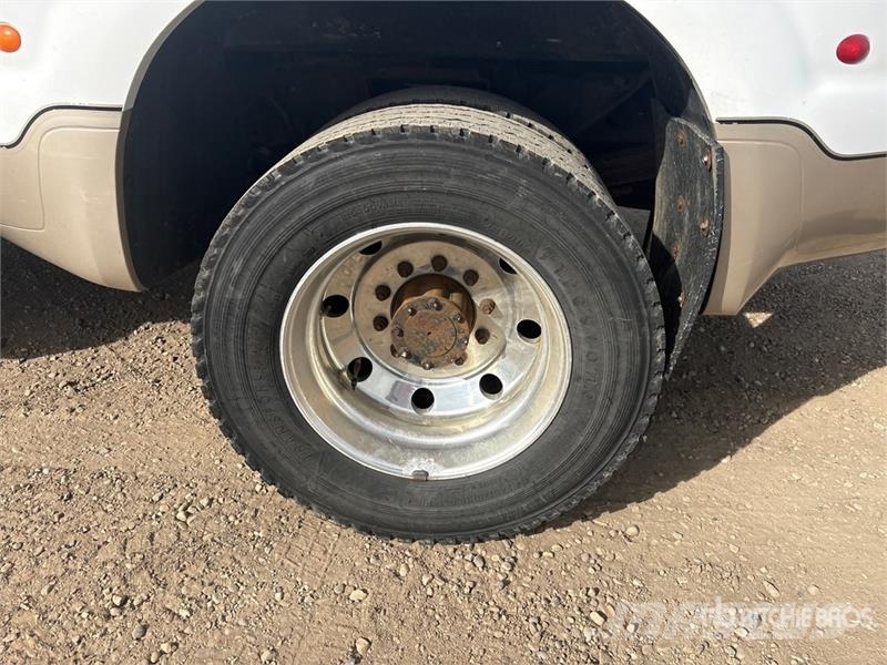 Ford F-450 أخرى