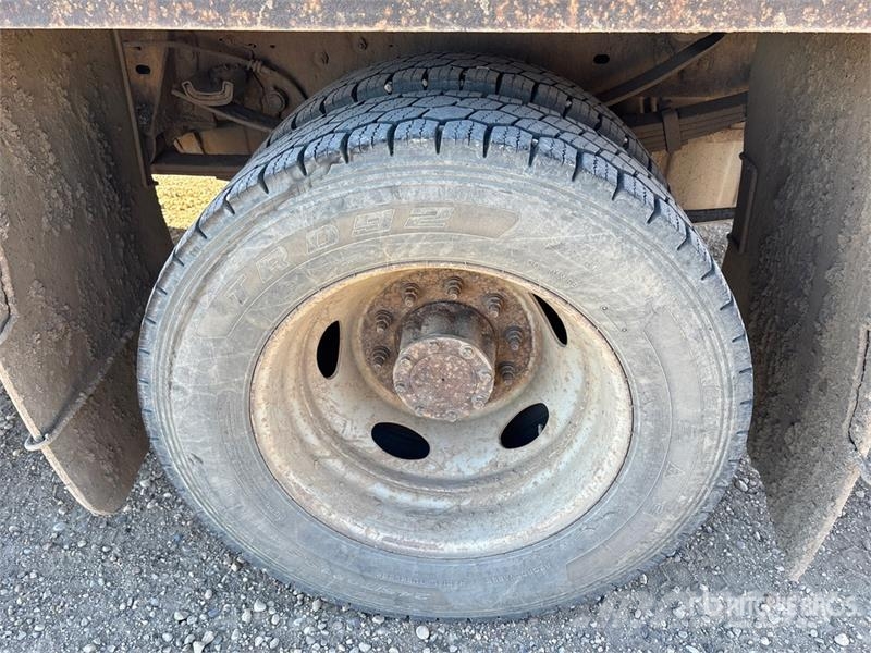 Ford F-450 Ciężarówki typu Platforma / Skrzynia