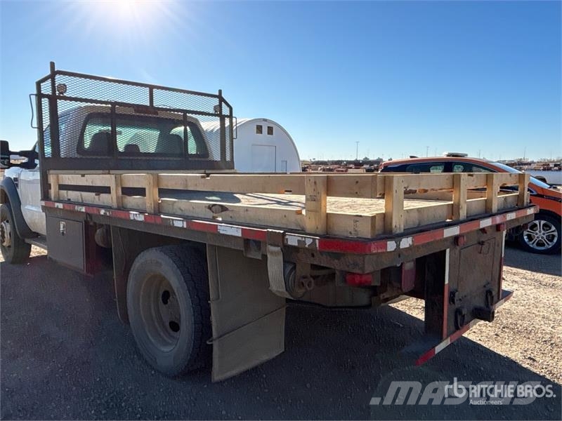 Ford F-450 Ciężarówki typu Platforma / Skrzynia