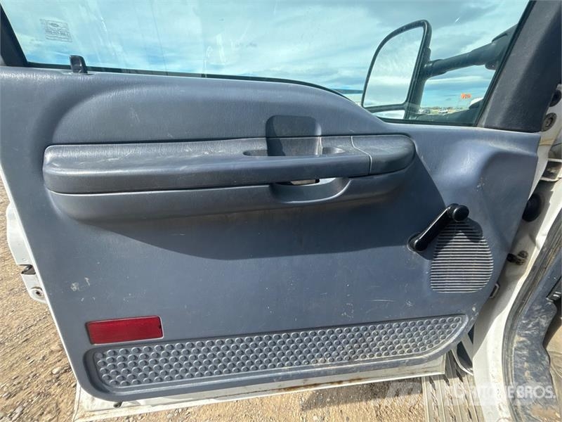 Ford F-450 المنصات الهوائية المثبتة على شاحنة