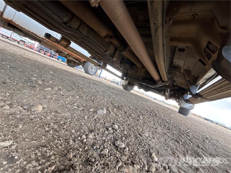 Ford F-450 4x4 Crew Cab Pickup Ostalo
