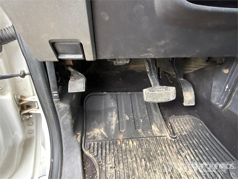 Ford F-450 4x4 Crew Cab Pickup Ostalo