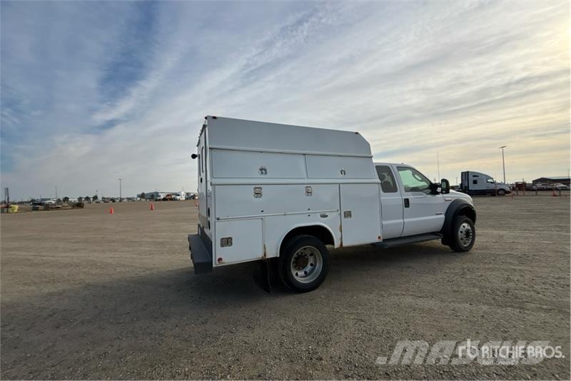 Ford F-450 Lariat 4x4 Extended Cab Utility Truck Nakladacia/sklápacia bočnica