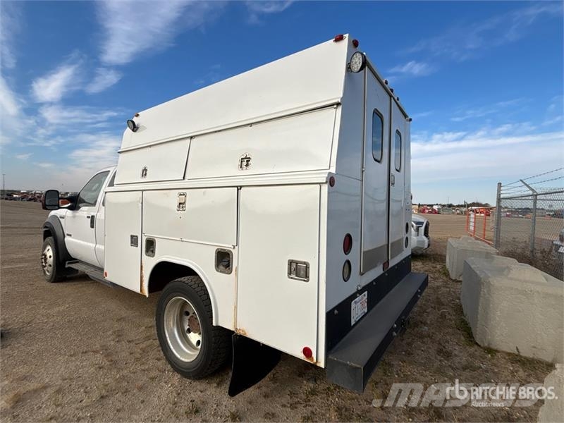 Ford F-450 Lariat 4x4 Extended Cab Utility Truck Nakladacia/sklápacia bočnica