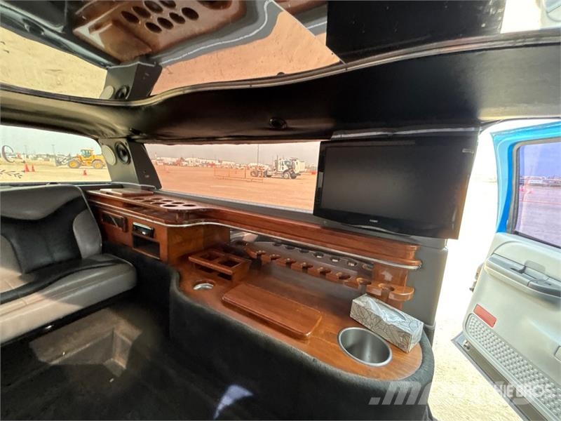 Ford F-450 XL 15 Seat Dually Limousine Auto's