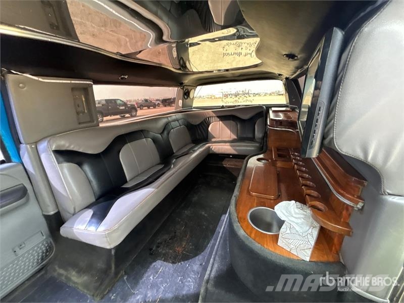 Ford F-450 XL 15 Seat Dually Limousine Auto's