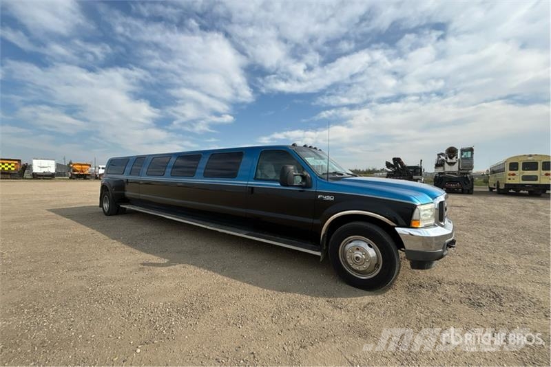 Ford F-450 XL 15 Seat Dually Limousine Auto's