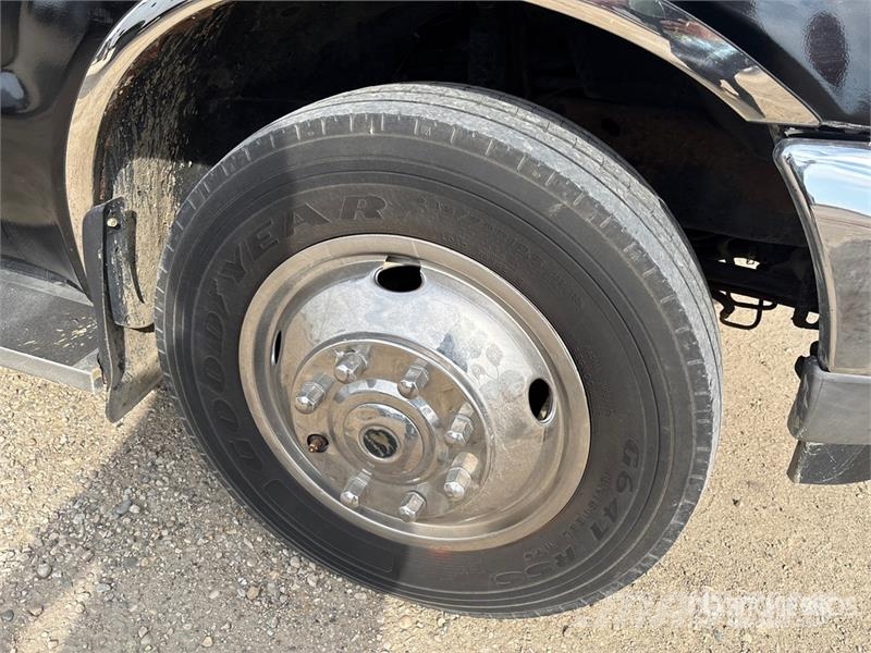 Ford F-450 XL 15 Seat Dually Limousine Auto's