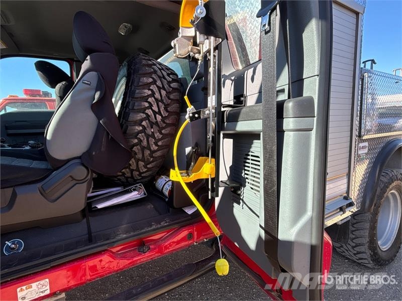 Ford F-450 XL 4x4 Extended Cab Fire Service Truck Komunalna vozila za opštu namenu