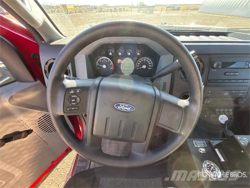 Ford F-450 XL 4x4 Extended Cab Fire Service Truck Komunalna vozila za opštu namenu