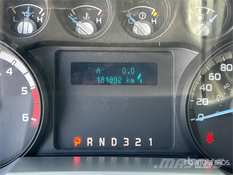 Ford F-550 Auto korvtõstukid