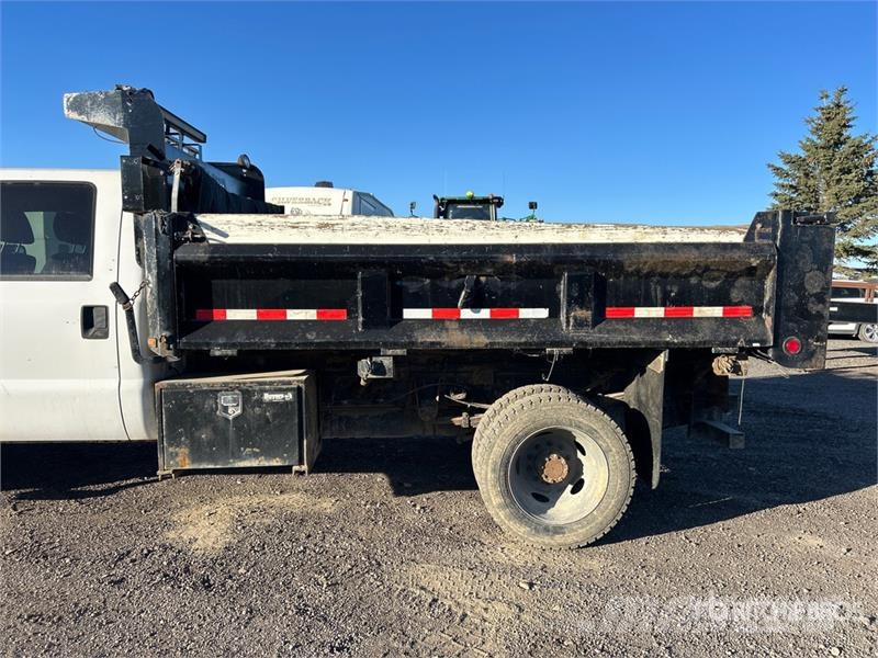 Ford F-550 Camion benne