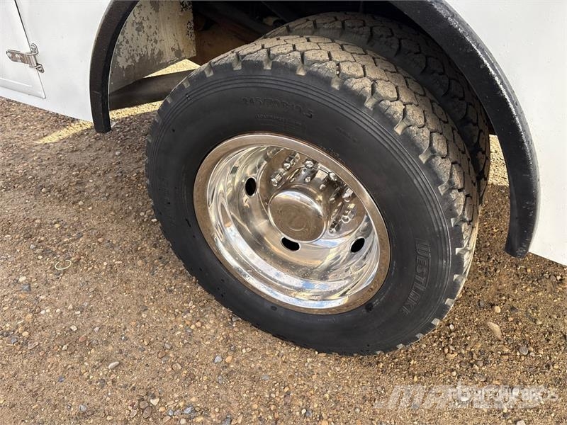 Ford F-550 Forsvar/Miljø