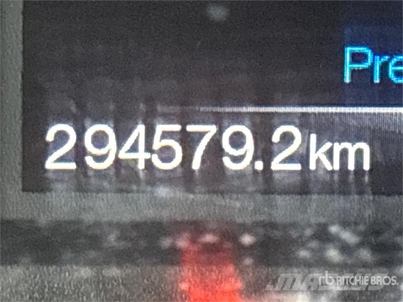 Ford F-550 Kamioni sa otvorenim sandukom