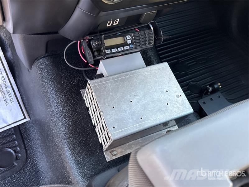 Ford F-550 Ciężarówki typu Platforma / Skrzynia