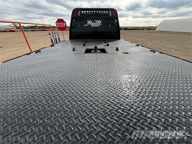 Ford F-550 Lastbil med lad/Flatbed