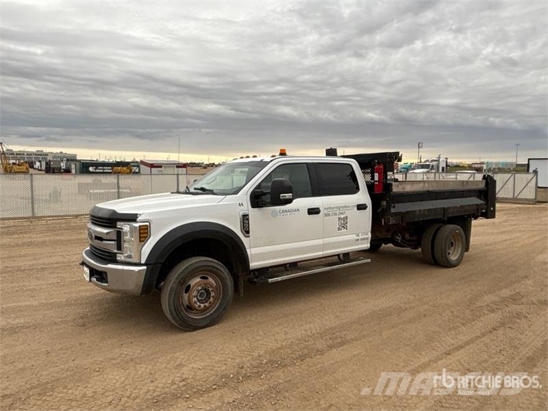 Ford F-550 Самосвал