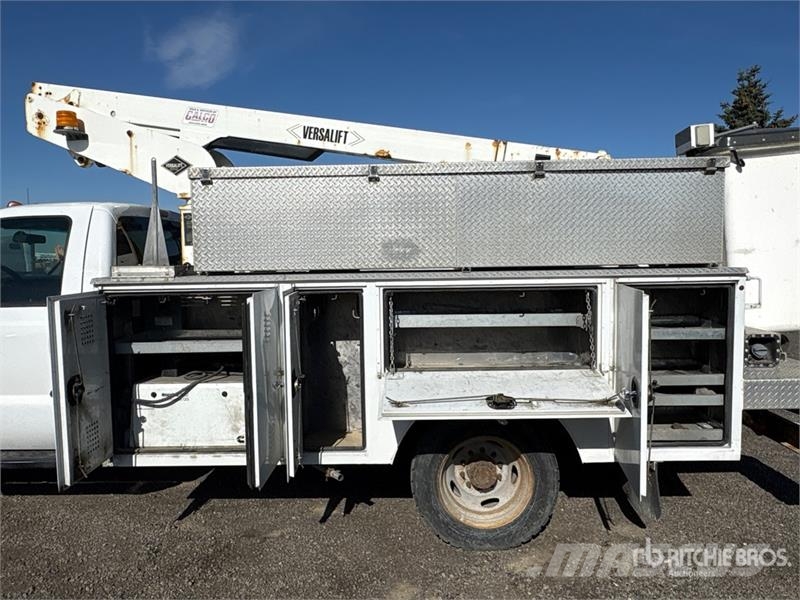 Ford F-550 Lastbilmonterede lifte