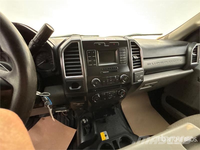 Ford F-550 Самосвал