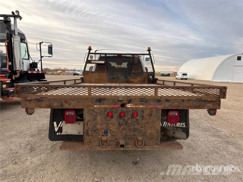 Ford F-550 Kamioni sa otvorenim sandukom