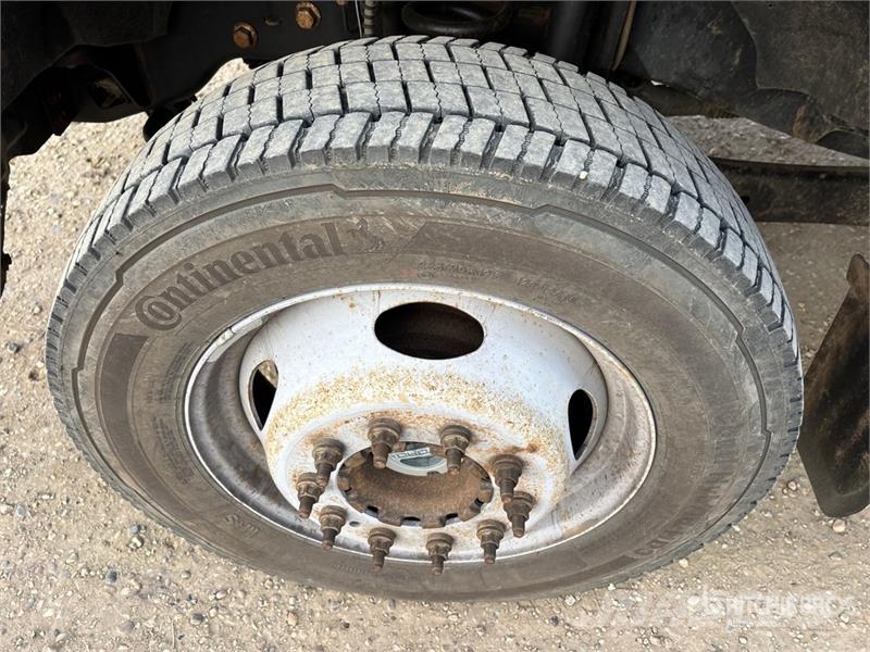 Ford F-550 Kamioni sa otvorenim sandukom