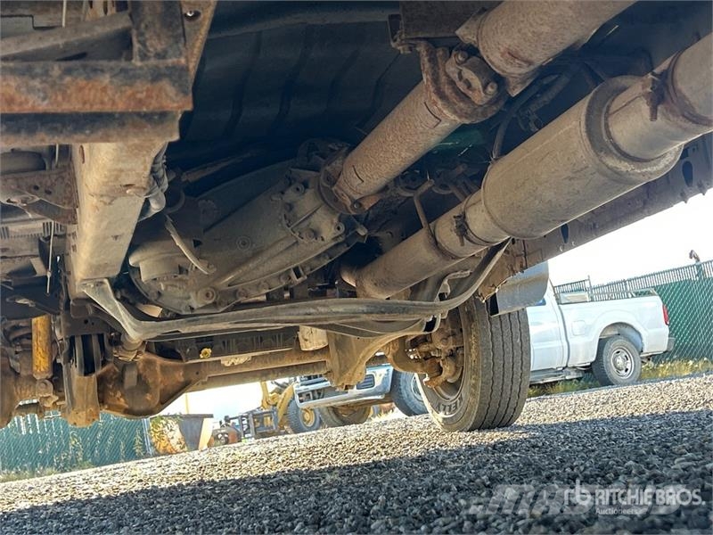 Ford F-550 Camion benne