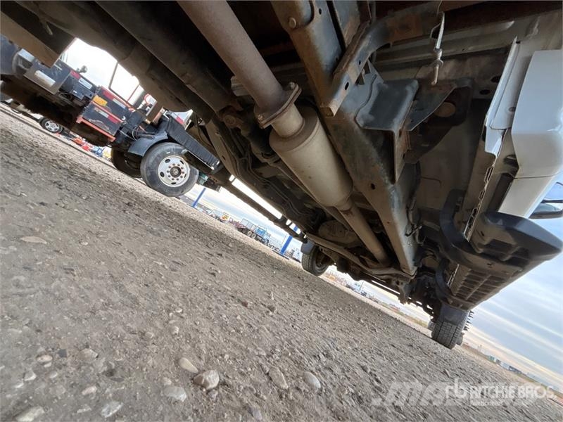 Ford F-550 Kamioni sa otvorenim sandukom