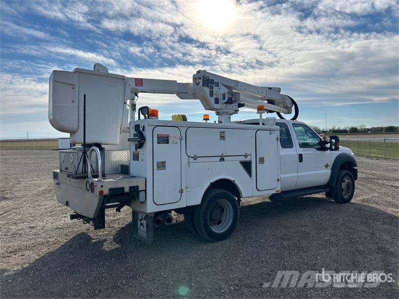Ford F-550 LKW-Arbeitsbühnen