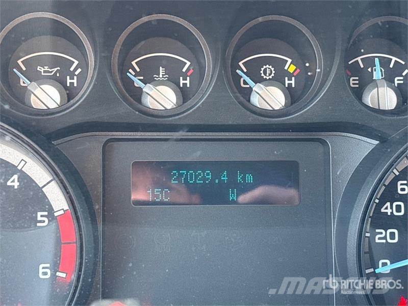 Ford F-550 Kamioni sa otvorenim sandukom