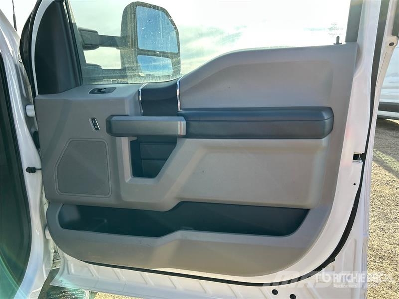 Ford F-550 Kranbilar