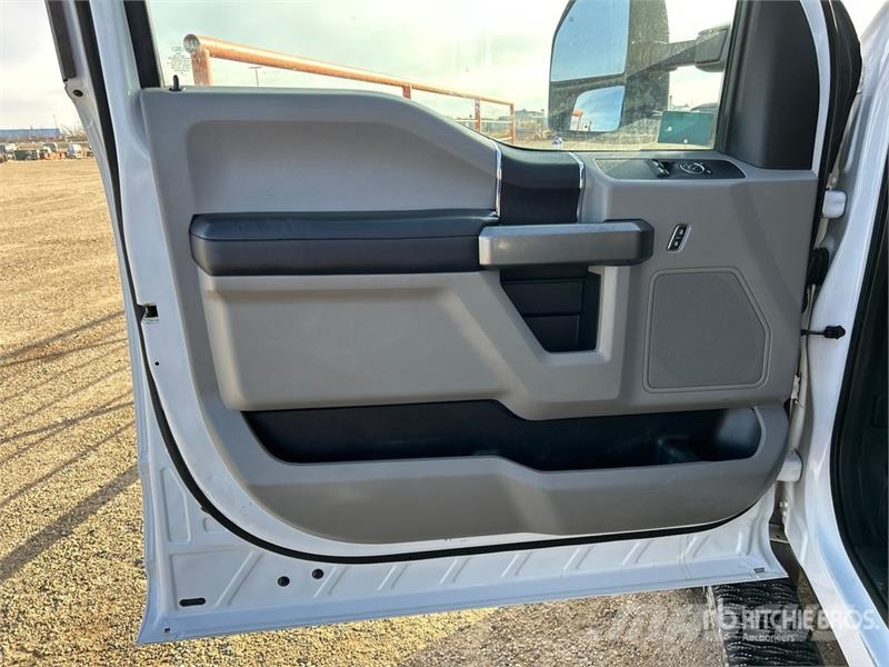 Ford F-550 Kranbilar