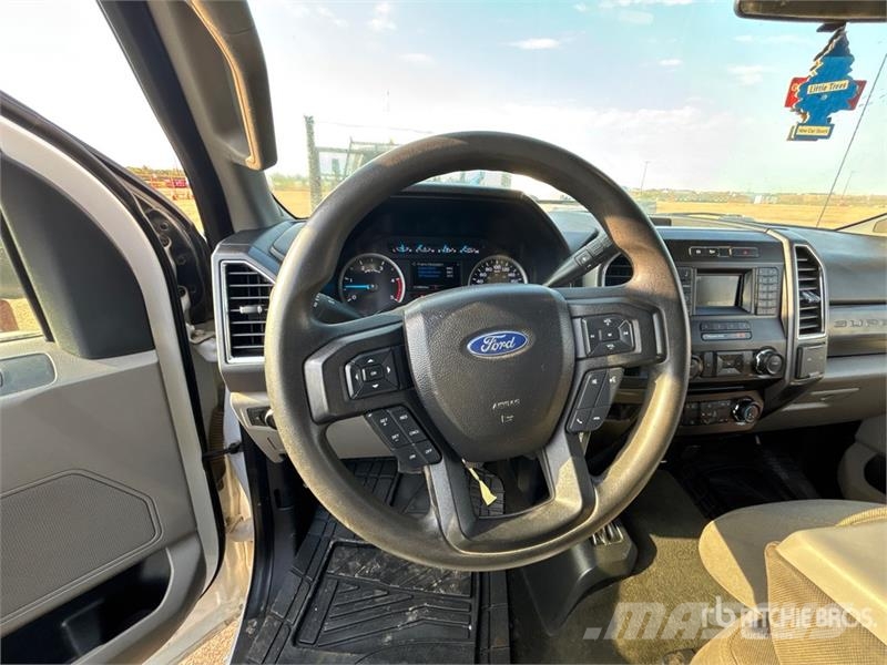 Ford F-550 Flakbilar