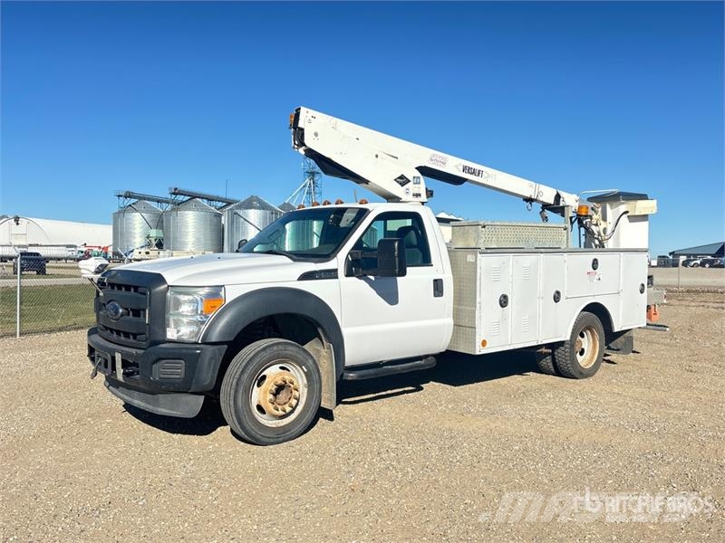 Ford F-550 트럭 탑재 고소작업대