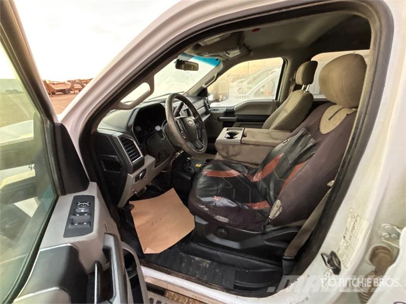 Ford F-550 Самосвал