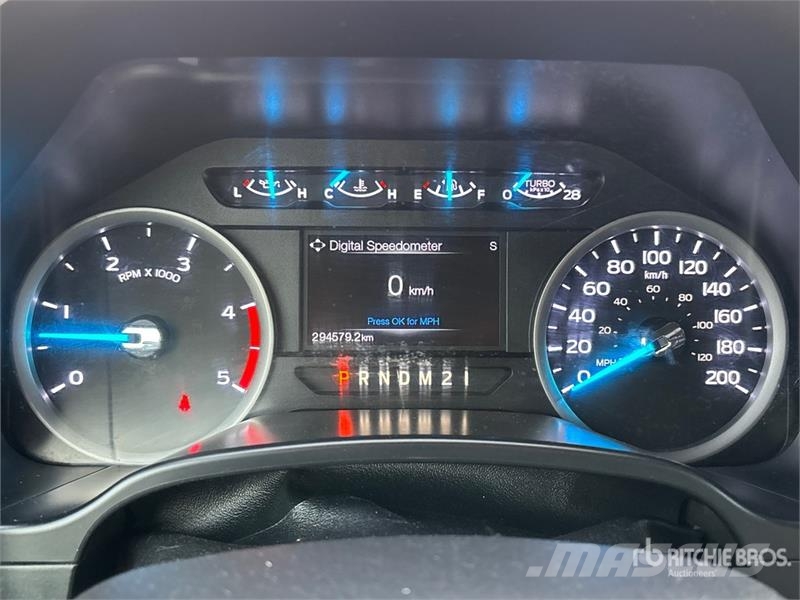 Ford F-550 Kamioni sa otvorenim sandukom