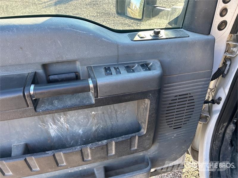 Ford F-550 Camion benne