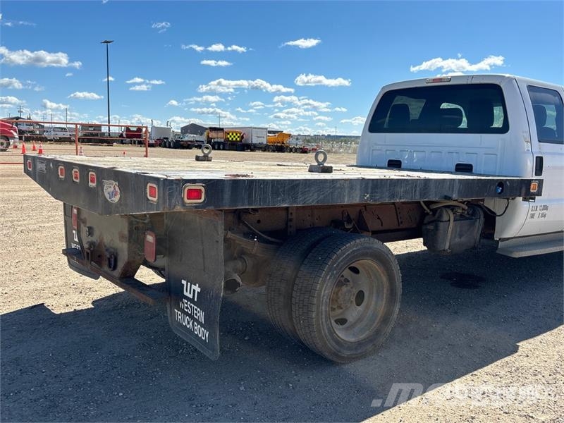 Ford F-550 Φορτηγά Kαρότσα με ανοιγόμενα πλαϊνά