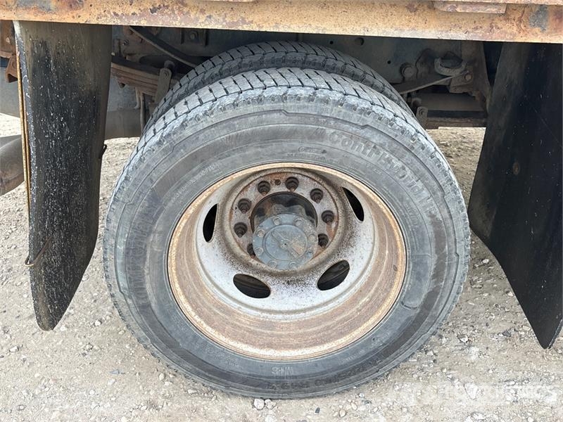 Ford F-550 Kamioni sa otvorenim sandukom