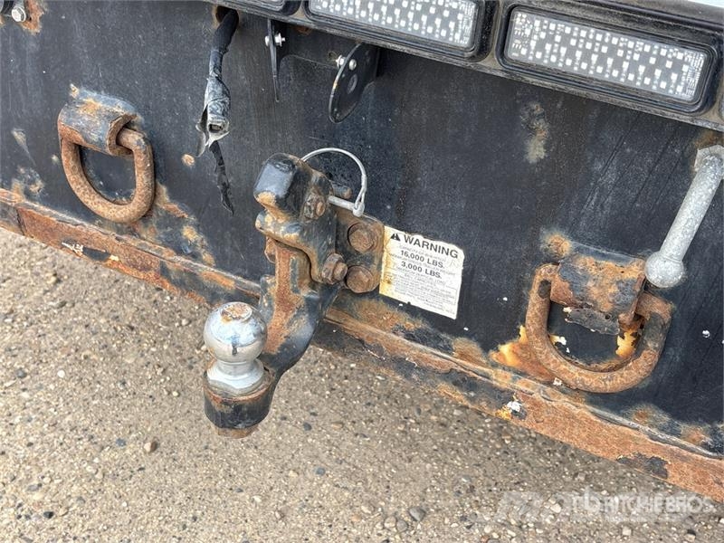 Ford F-550 Teherautóra szerelt emelők és állványok
