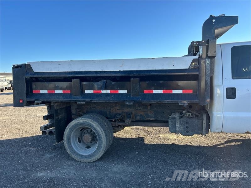 Ford F-550 Camion benne
