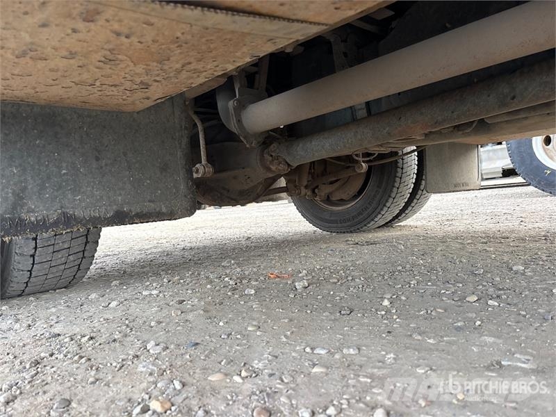Ford F-550 Kamioni sa otvorenim sandukom