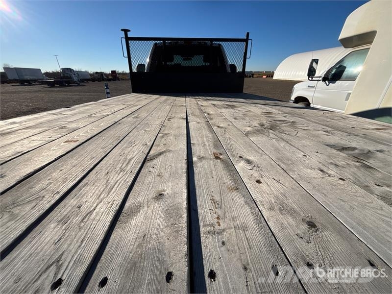 Ford F-550 Ciężarówki typu Platforma / Skrzynia