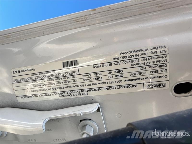 Ford F-550 Ciężarówki typu Platforma / Skrzynia
