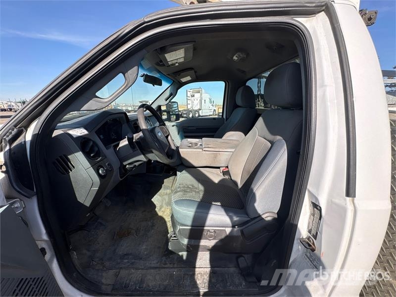 Ford F-550 Lastbilmonterede lifte