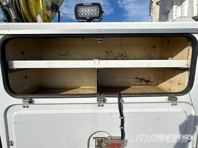 Ford F-550 LKW-Arbeitsbühnen