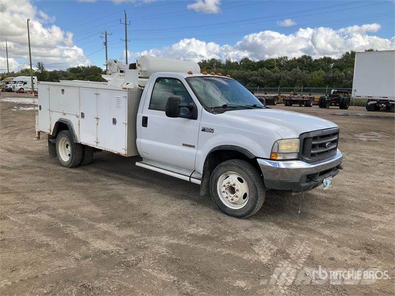 Ford F-550 Vehículos - Taller