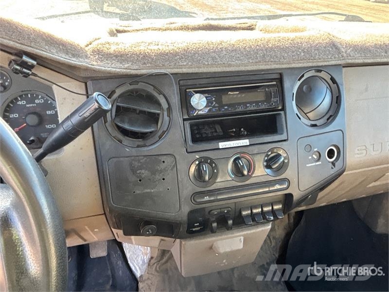 Ford F-550 4x2 Roll-Off Truck Komunalni tovornjaki