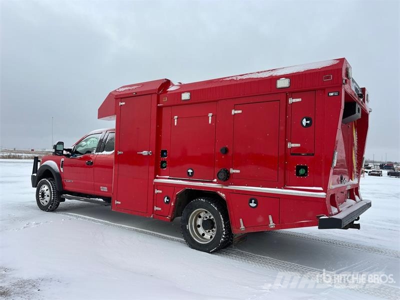 Ford F-550 4x4 Extended Cab Ultra High Pressure Fire Tr شاحنات حريق